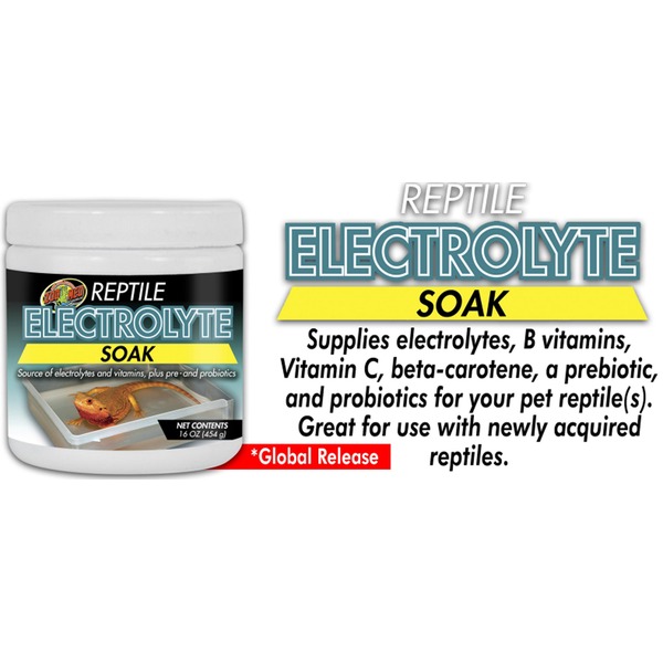 Reptile electrolyte soak jar with blue text, yellow “SOAK” banner, and product description for pets.