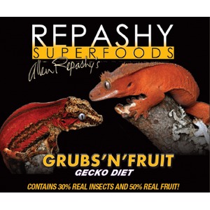 Two geckos on a branch with GRUBS’N’FRUIT Gecko Diet and Repashy Superfoods branding.