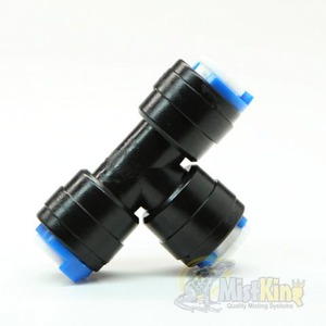 Three black misting fittings with blue ends linked in a diagonal, triangular arrangement.